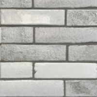 Arctic White, Eggshell & Shadow with
dark gray grout